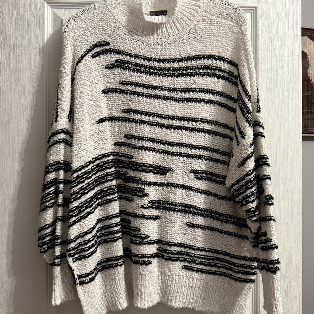 Vince Camuto White and Black Striped Sweater